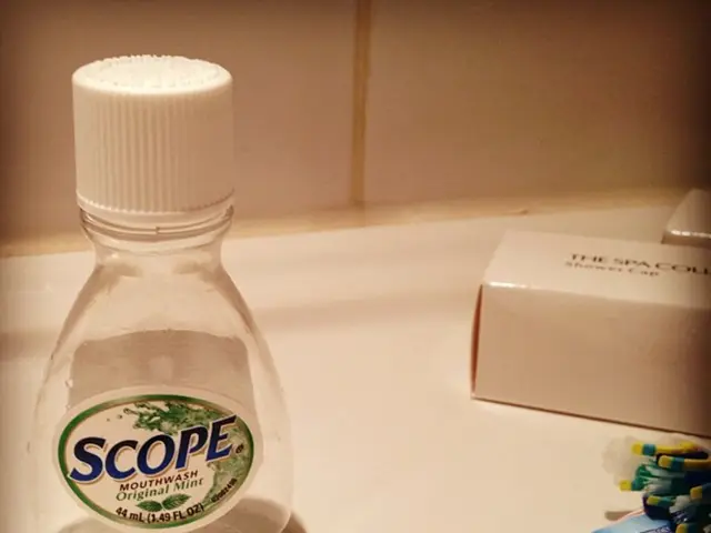 Throat irritation: Origin, signs, and when medical guidance is needed