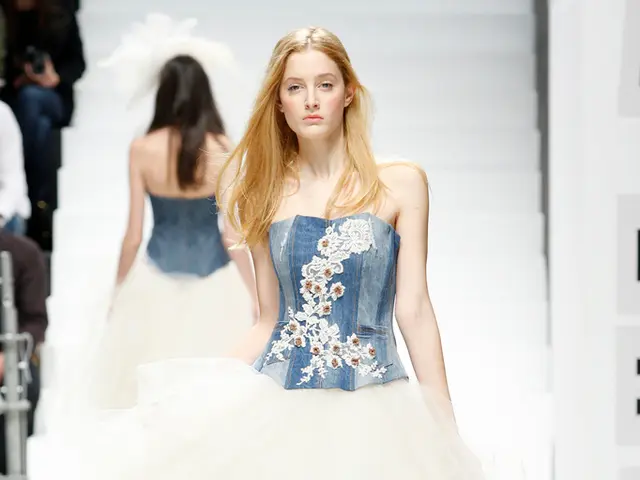 Crafting Your Path: A Blueprint for Becoming a Skilled Clothing Designer