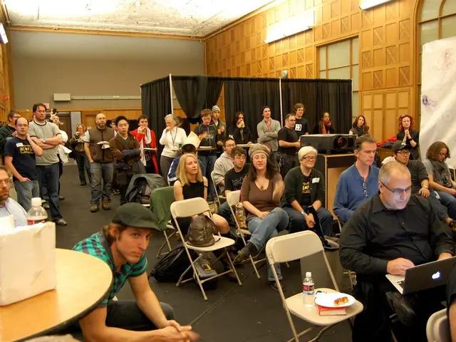 Office Work Secrets Your Colleague Knows but You Don't: Insights into More Efficient Workspace...