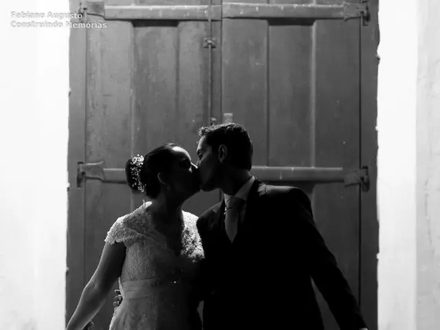 Women's bodily scents during ovulation may increase attractiveness to men, but these scents are not...