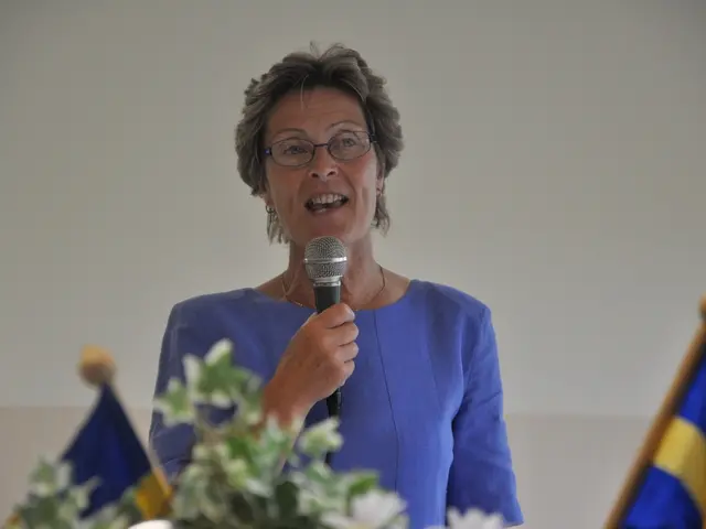 Strategies for Boosting Self-Assurance in Political Leadership