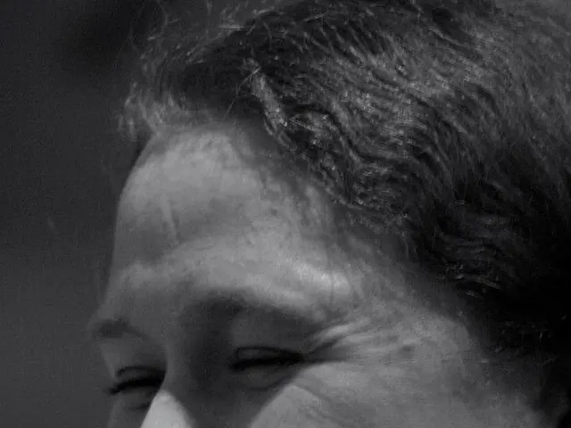 Uncommon indicators that others secretly respect you, despite their silence about it