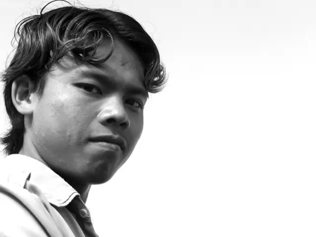 Immature Men Typically Exhibit These Eight Unconscious Behaviors